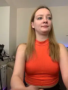 Snapshot of Radiants_two chatting on 12/12/24, 03:21 Radiants two online show from 12/12/24, 03:21