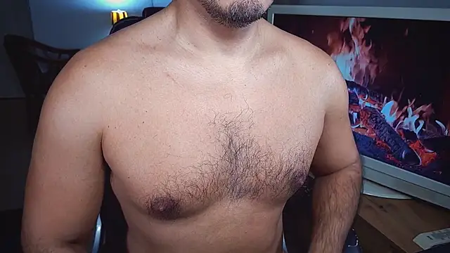 Snapshot of officeman7 chatting on 12/29/24, 08:48 officeman7 online show from 12/29/24, 08:48