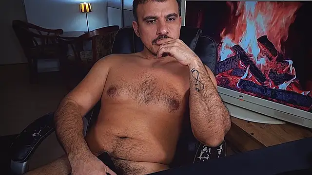 Snapshot of officeman7 chatting on 01/22/25, 07:03 officeman7 online show from 01/22/25, 07:03