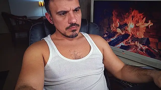 Snapshot of officeman7 chatting on 02/04/25, 06:38 officeman7 online show from 02/04/25, 06:38