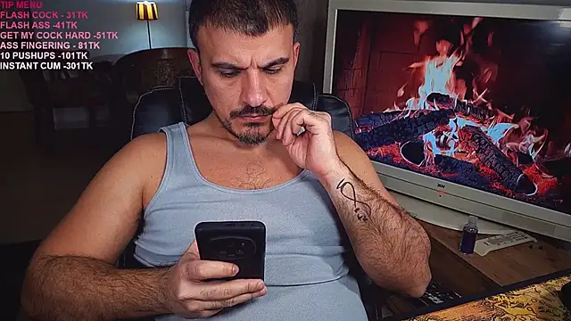 Snapshot of officeman7 chatting on 02/22/25, 06:41 officeman7 online show from 02/22/25, 06:41