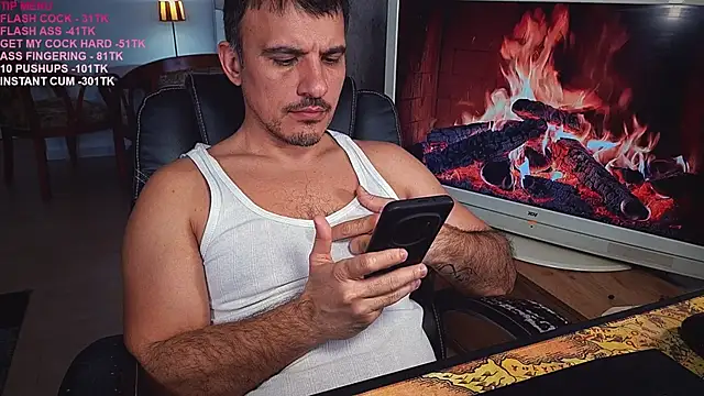 Snapshot of officeman7 chatting on 03/13/25, 04:23 officeman7 online show from 03/13/25, 04:23