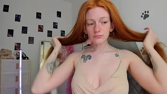 Aliceginger99 online show from 04/23/26, 01:24