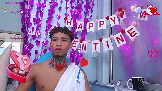 Snapshot of sexy_blacks_ chatting on 02/14/25, 12:14 sexy blacks online show from 02/14/25, 12:14