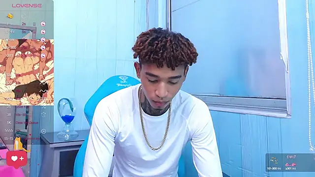 Snapshot of sexy_blacks_ chatting on 03/10/25, 02:37 sexy blacks online show from 03/10/25, 02:37