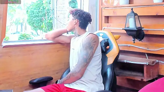 Snapshot of sexy_blacks_ chatting on 09/22/25, 11:34 sexy blacks online show from 09/22/25, 11:34