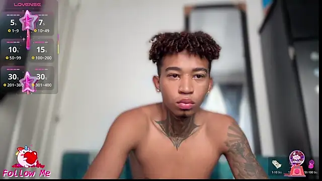 Snapshot of sexy_blacks_ chatting on 11/06/25, 12:17 sexy blacks online show from 11/06/25, 12:17