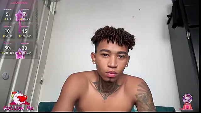 Snapshot of sexy_blacks_ chatting on 11/25/25, 12:16 sexy blacks online show from 11/25/25, 12:16