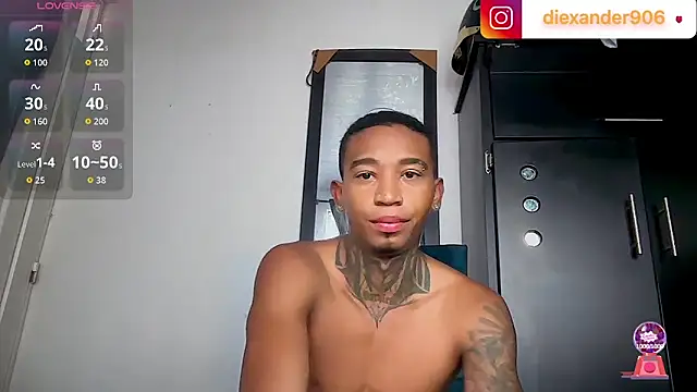 sexy blacks  online show from 04/14/26, 12:11