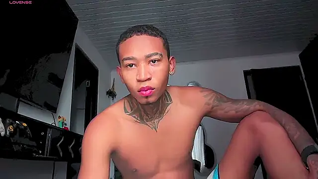 sexy blacks  online show from 06/17/26, 11:45