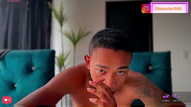 sexy blacks  online show from 07/02/26, 12:33