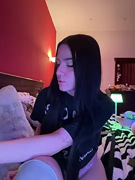 Snapshot of ShannonShanny chatting on 02/04/25, 06:06 ShannonShanny online show from 02/04/25, 06:06