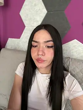 Snapshot of ShannonShanny chatting on 03/07/25, 11:07 ShannonShanny online show from 03/07/25, 11:07