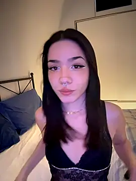 Snapshot of ShannonShanny chatting on 09/15/25, 03:45 ShannonShanny online show from 09/15/25, 03:45