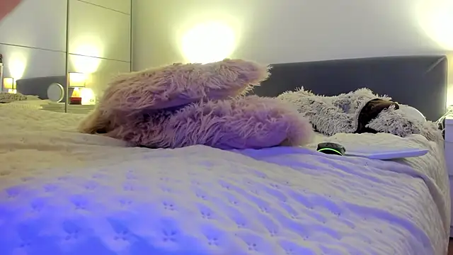 Snapshot of angeloflovee chatting on 10/21/25, 06:30 angeloflovee online show from 10/21/25, 06:30