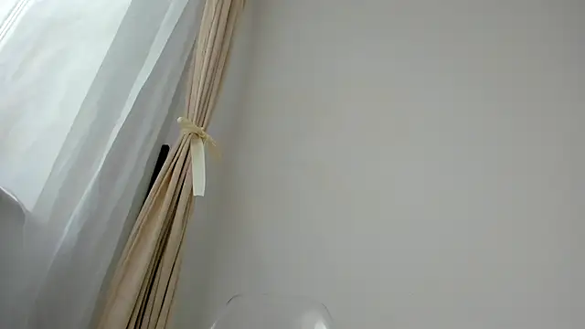 Snapshot of angeloflovee chatting on 11/15/25, 07:16 angeloflovee online show from 11/15/25, 07:16