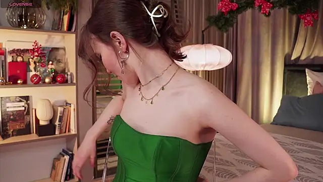 askaudrey  online show from 01/05/25, 01:58