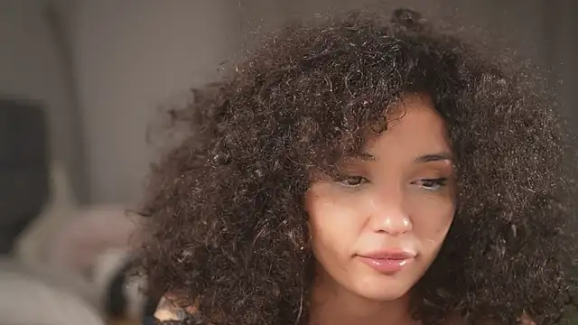 Snapshot of Moan4u chatting on 02/06/25, 03:06 Moan4u online show from 02/06/25, 03:06