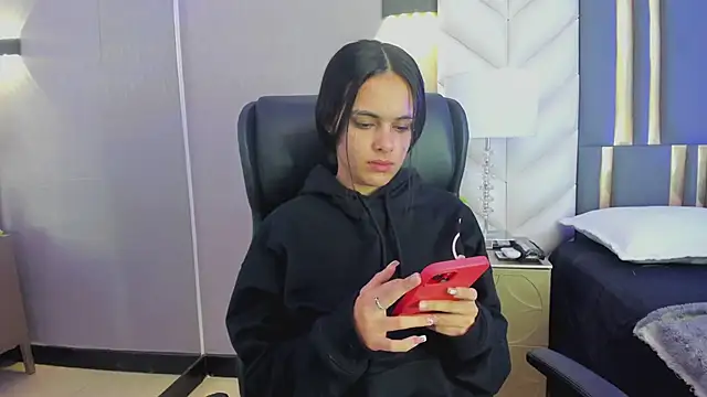 ChloeHarper  online show from 02/03/26, 11:37