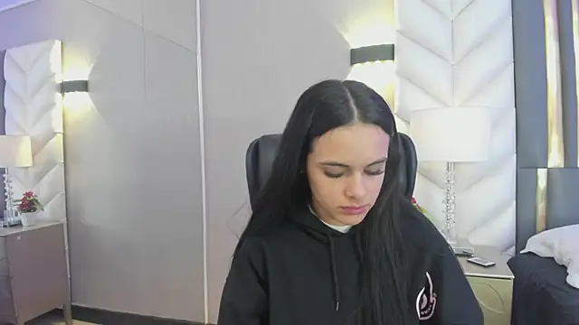 ChloeHarper  online show from 03/27/26, 11:43