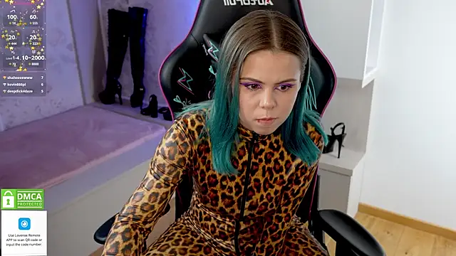 Latex Kitty online show from 01/14/25, 02:22