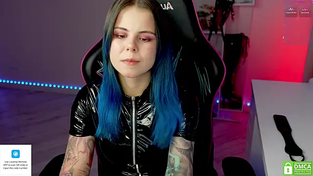 Latex Kitty online show from 01/14/26, 02:23