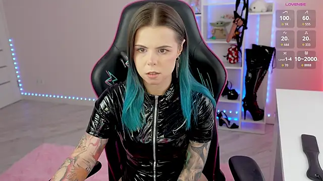 Latex Kitty online show from 04/09/26, 01:27