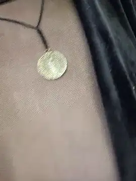 Exhibitionsplit online show from 11/22/25, 12:37