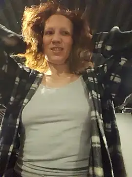 Exhibitionsplit online show from 12/17/25, 09:43