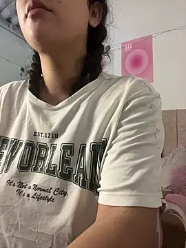 violet-333 online show from 04/23/26, 07:30