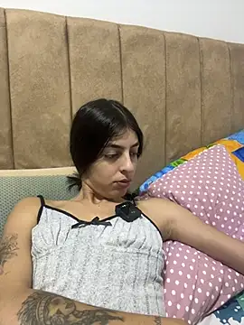 Snapshot of cristel_17 chatting on 04/27/26, 11:14 cristel 17 online show from 04/27/26, 11:14