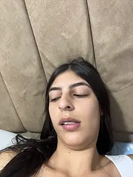 Snapshot of cristel_17 chatting on 05/03/26, 12:16 cristel 17 online show from 05/03/26, 12:16