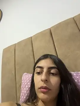 Snapshot of cristel_17 chatting on 06/06/26, 08:57 cristel 17 online show from 06/06/26, 08:57