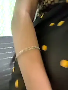 Shreya727 online show from 10/19/25, 06:41