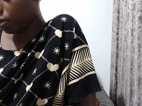 black   ghodess online show from 04/18/26, 09:48