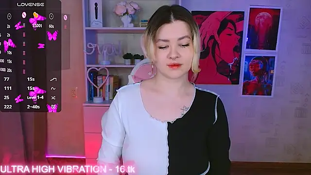 cutie mili online show from 02/16/25, 02:42