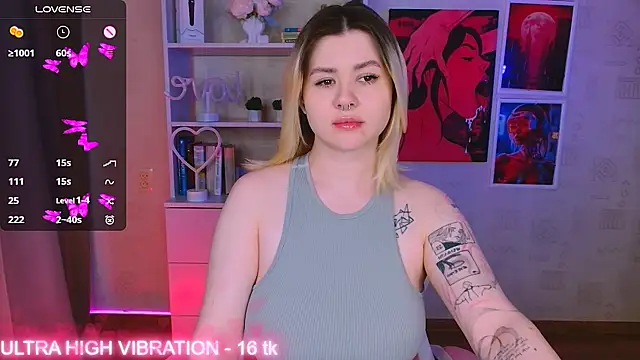 cutie mili online show from 02/23/25, 10:39