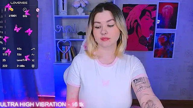 cutie mili online show from 03/15/25, 11:19