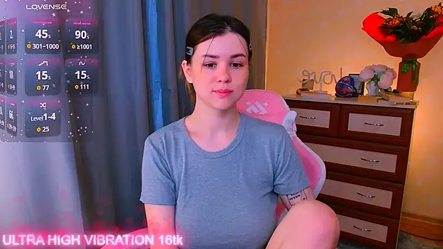 cutie mili online show from 10/02/25, 08:10