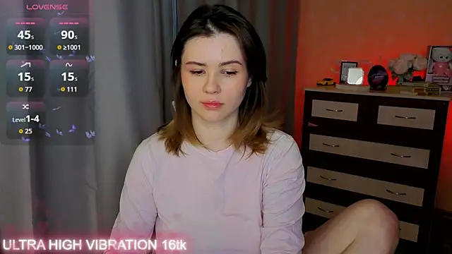 cutie mili online show from 12/02/25, 06:41