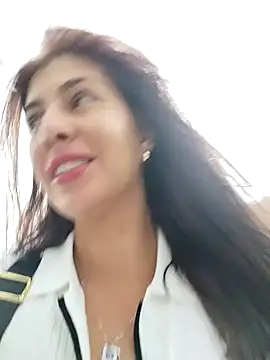 scarlett moore online show from 02/08/25, 10:51