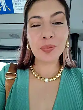 scarlett moore online show from 10/04/25, 01:31