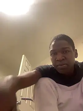 Snapshot of Atlantalitty chatting on 12/27/24, 12:07 Atlantalitty online show from 12/27/24, 12:07