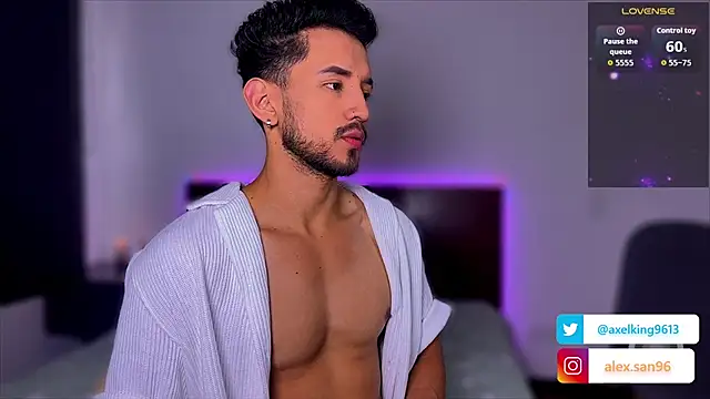 AxelKing1326 online show from 09/22/25, 10:01