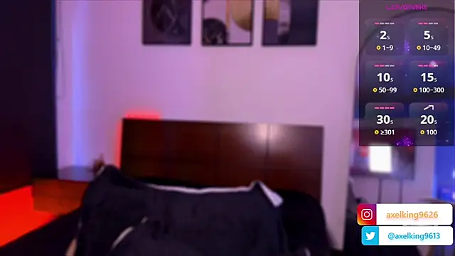 AxelKing1326 online show from 04/18/26, 10:43