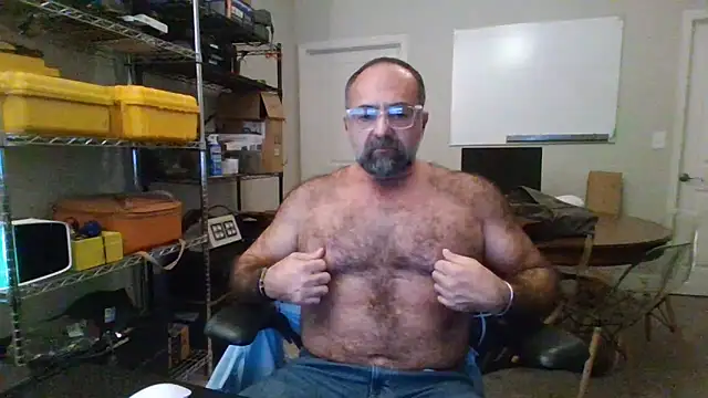 chainjulious online show from 12/17/24, 07:37