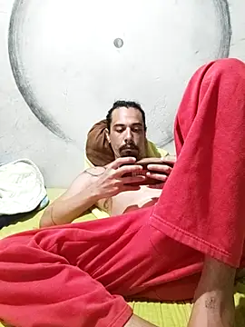 Snapshot of iirgastam3 chatting on 12/17/25, 04:07 iirgastam3 online show from 12/17/25, 04:07