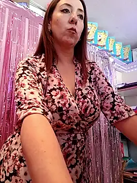 Snapshot of Mia_Novikov chatting on 06/18/26, 06:23 Mia Novikov online show from 06/18/26, 06:23