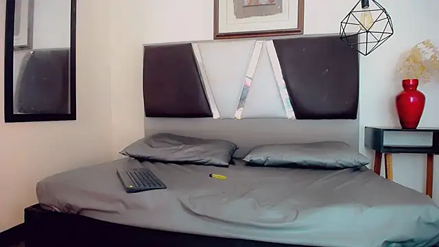 hilary rodriguez online show from 01/31/25, 10:31