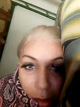 Snapshot of transgirl26 chatting on 09/10/25, 12:21 transgirl26 online show from 09/10/25, 12:21